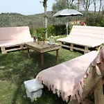Bujtina Ethan Perondi - Private Swimming Pool Villa