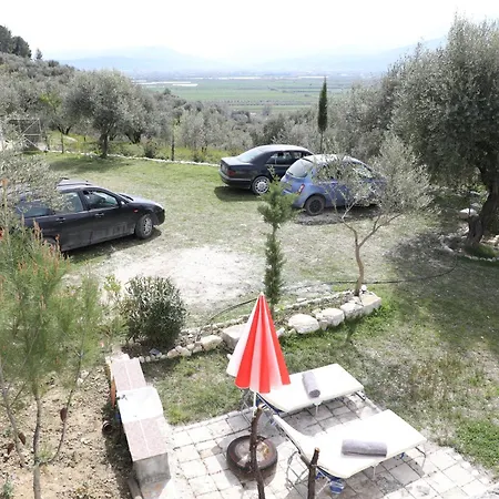 Βίλα Bujtina Ethan Perondi Κουτσόβα