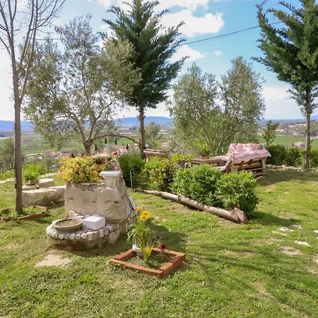 Βίλα Bujtina Ethan Perondi *