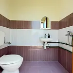 Bujtina Ethan Perondi - Private Swimming Pool *