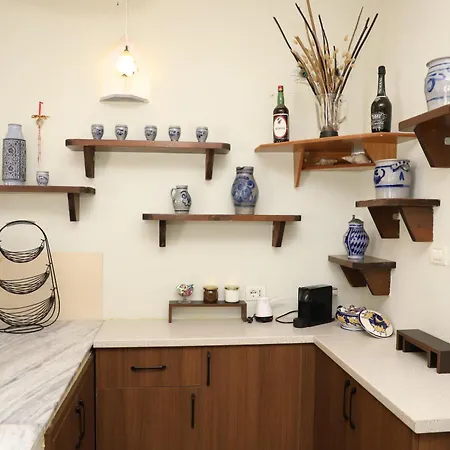 Bujtina Ethan Perondi Villa Kucove