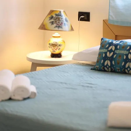 Villa Bujtina Ethan Perondi Kucove