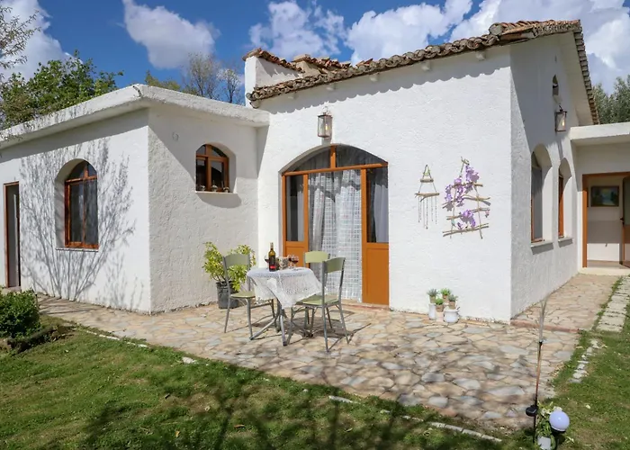 Bujtina Ethan Perondi Villa *