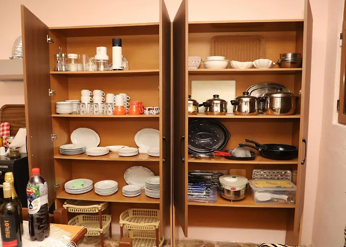 Bujtina Ethan Perondi Villa *