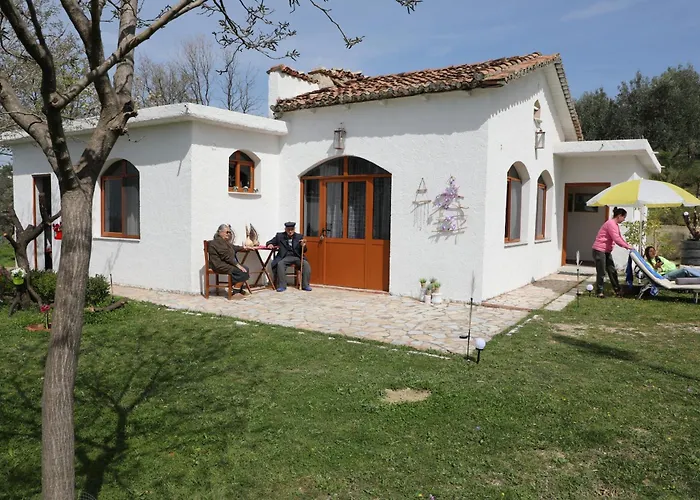 Bujtina Ethan Perondi Villa *