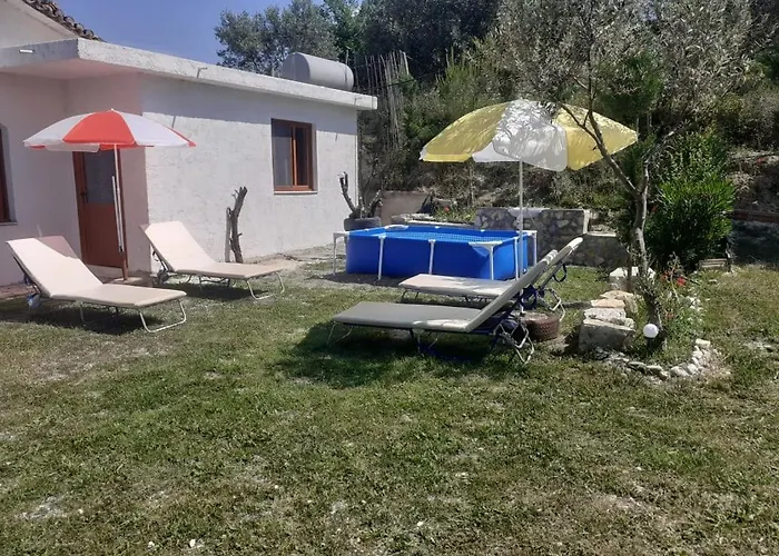 Bujtina Ethan Perondi